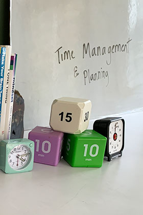 time cubes used for task initiation